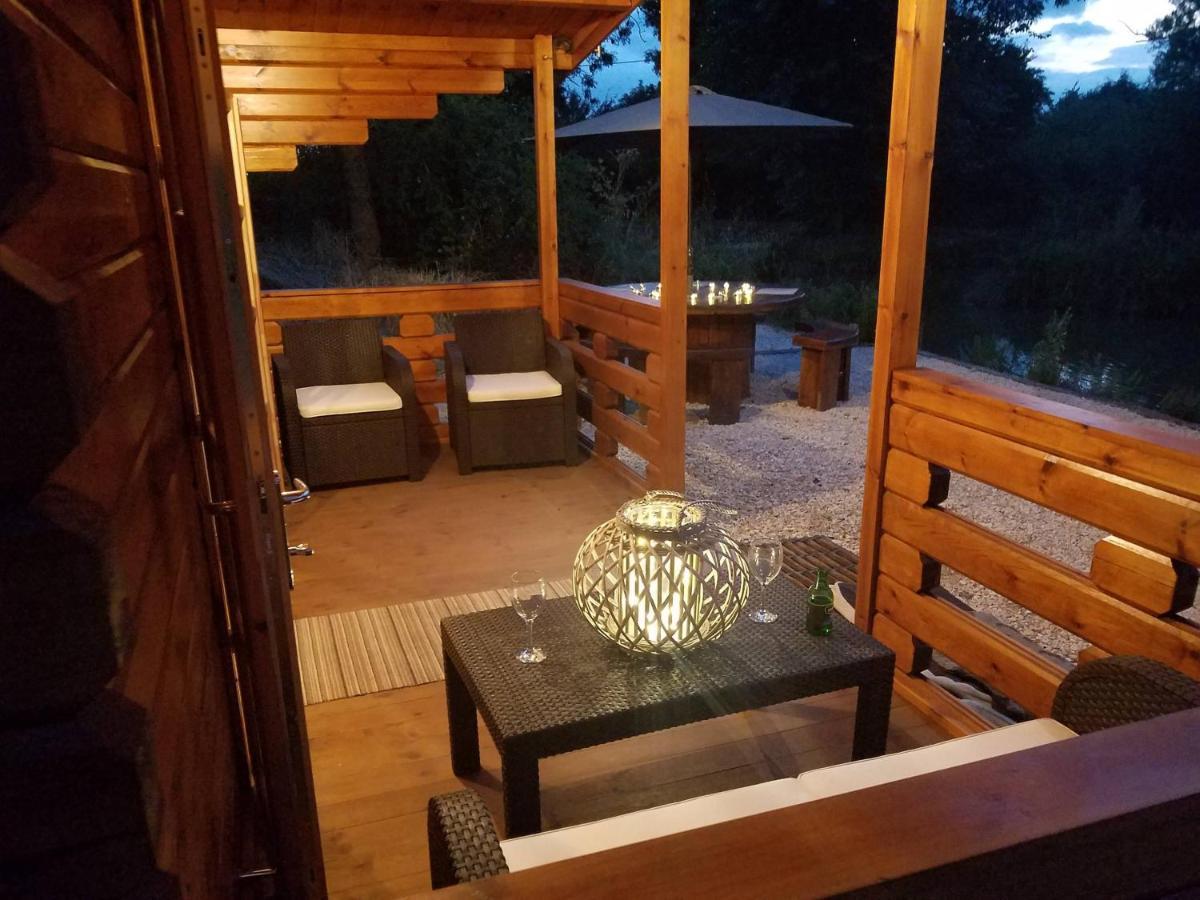 West Pool Cabin Lincoln Exterior photo